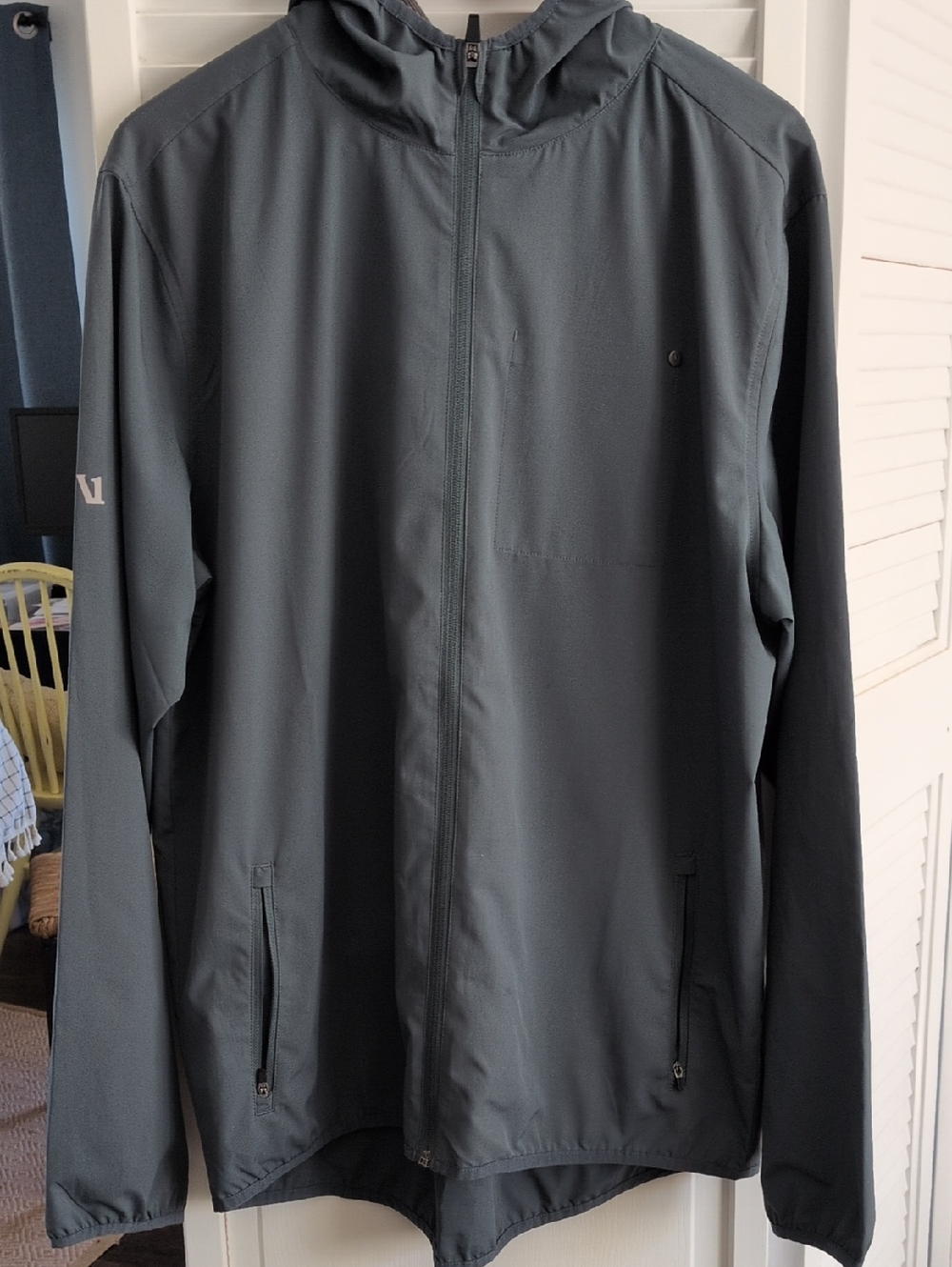 Vuori Men's Lightweight Hooded Jacket in Dark Gray